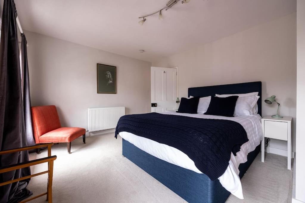Beautiful & Spacious Retreat In Winchester Eksteriør bilde