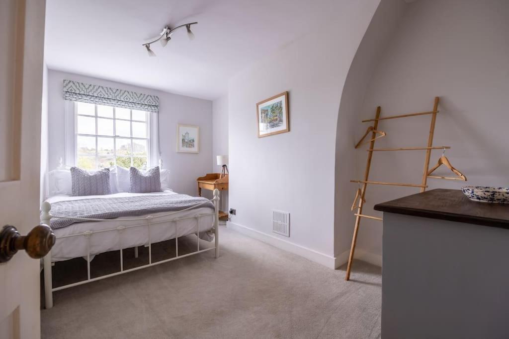 Beautiful & Spacious Retreat In Winchester Eksteriør bilde