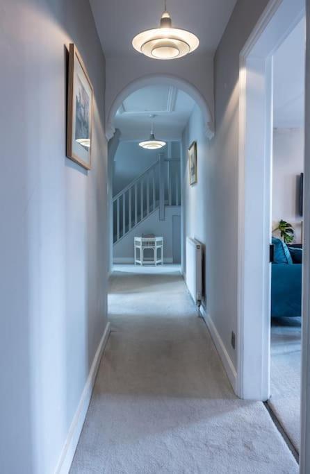 Beautiful & Spacious Retreat In Winchester Eksteriør bilde