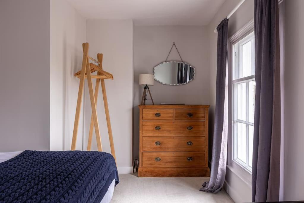 Beautiful & Spacious Retreat In Winchester Eksteriør bilde