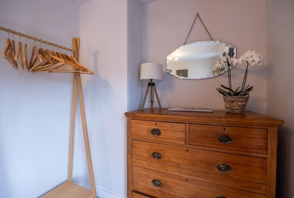 Beautiful & Spacious Retreat In Winchester Eksteriør bilde