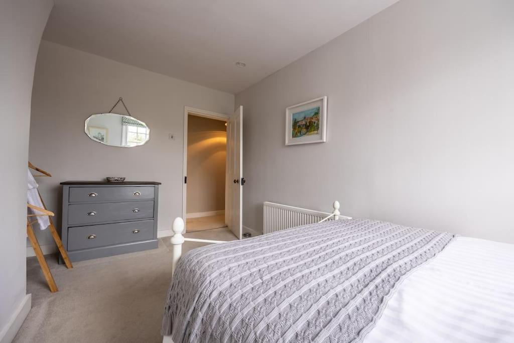 Beautiful & Spacious Retreat In Winchester Eksteriør bilde